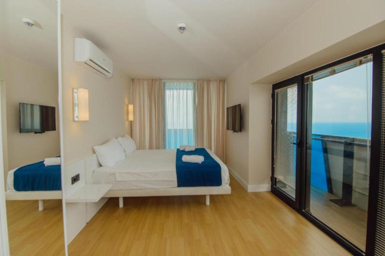 General Sea View Apartments In Orbi City バトゥーミ エクステリア 写真