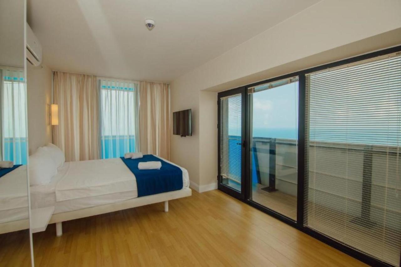 General Sea View Apartments In Orbi City バトゥーミ エクステリア 写真